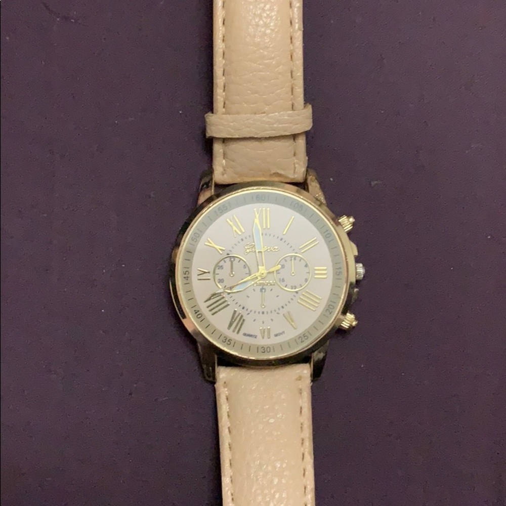 Watch - Picture 4 of 4
